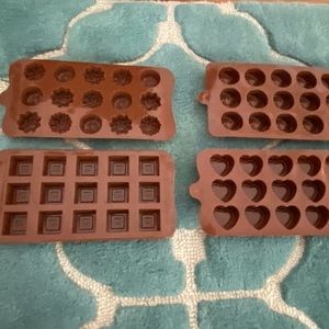 NEW 4 nonstick molds for candy, gummies, jello, butter, ice